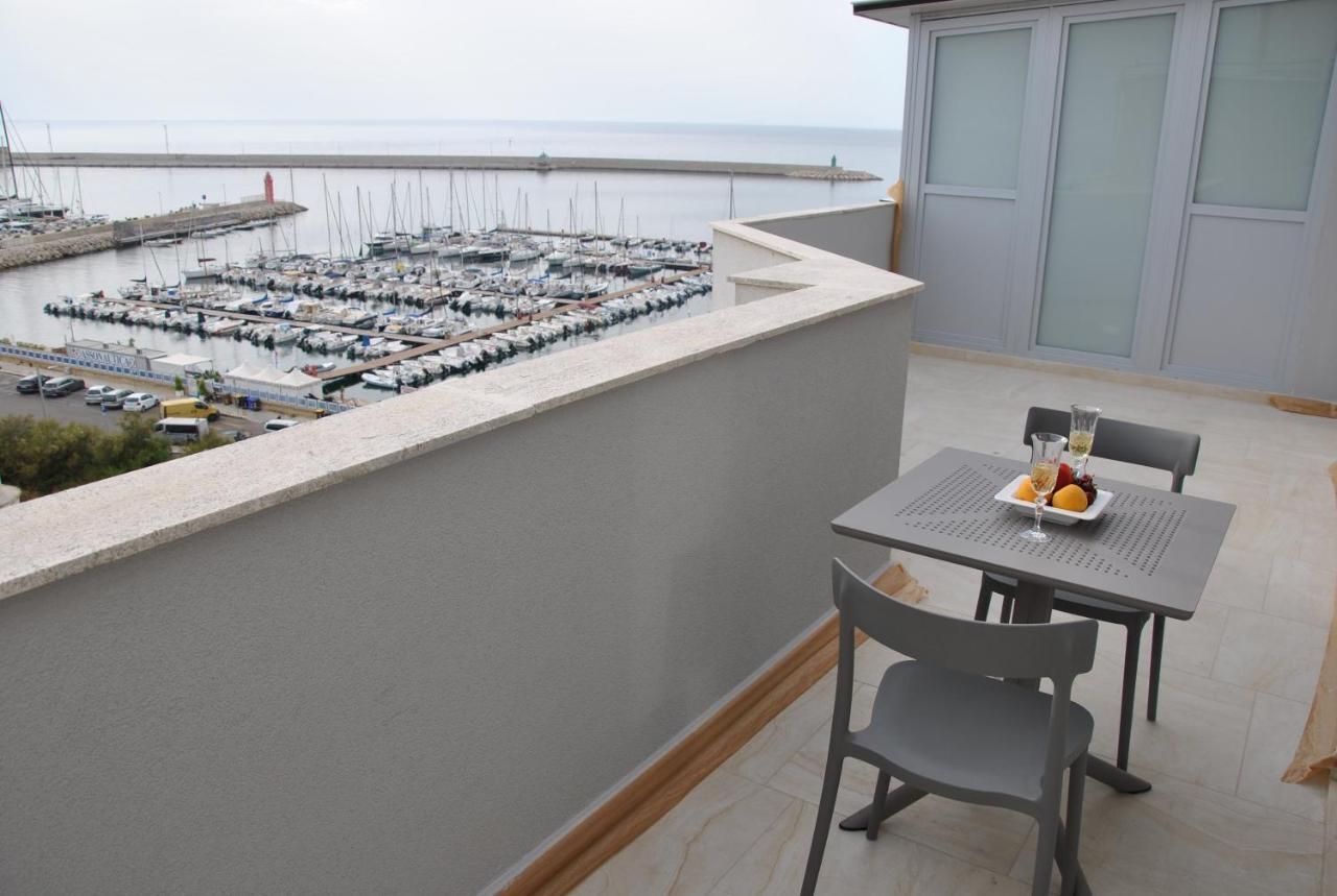 Le Terrazze Sul Mare Gallipoli Centro Exterior photo
