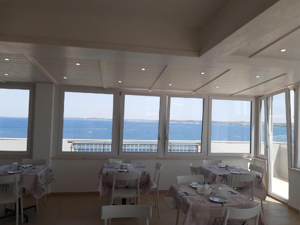 Le Terrazze Sul Mare Gallipoli Centro Exterior photo